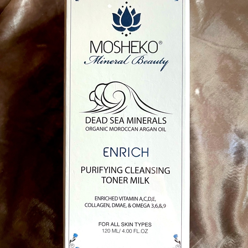 Mosheko  Purifying Cleansing Toner Milk